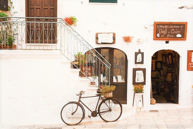 玄関前の自転車