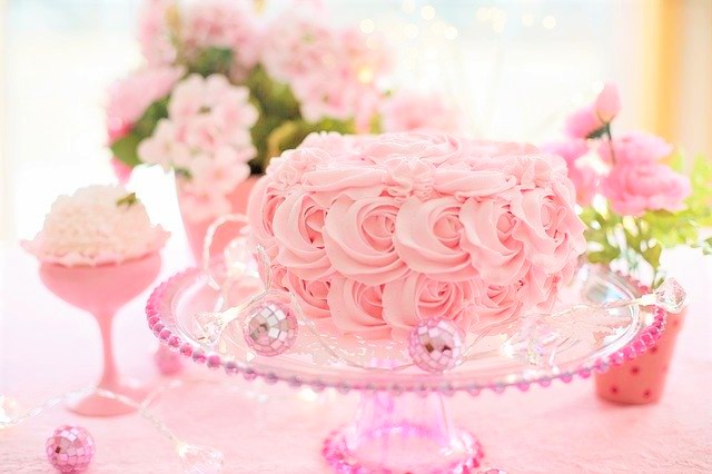 ピンク　ケーキ　パーティー